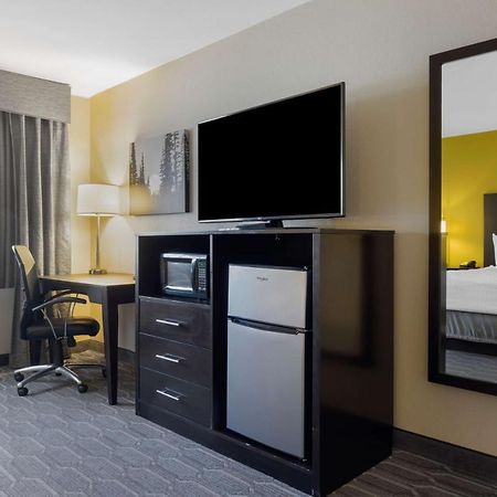 Best Western Plus Wenatchee Downtown Hotel Bagian luar foto