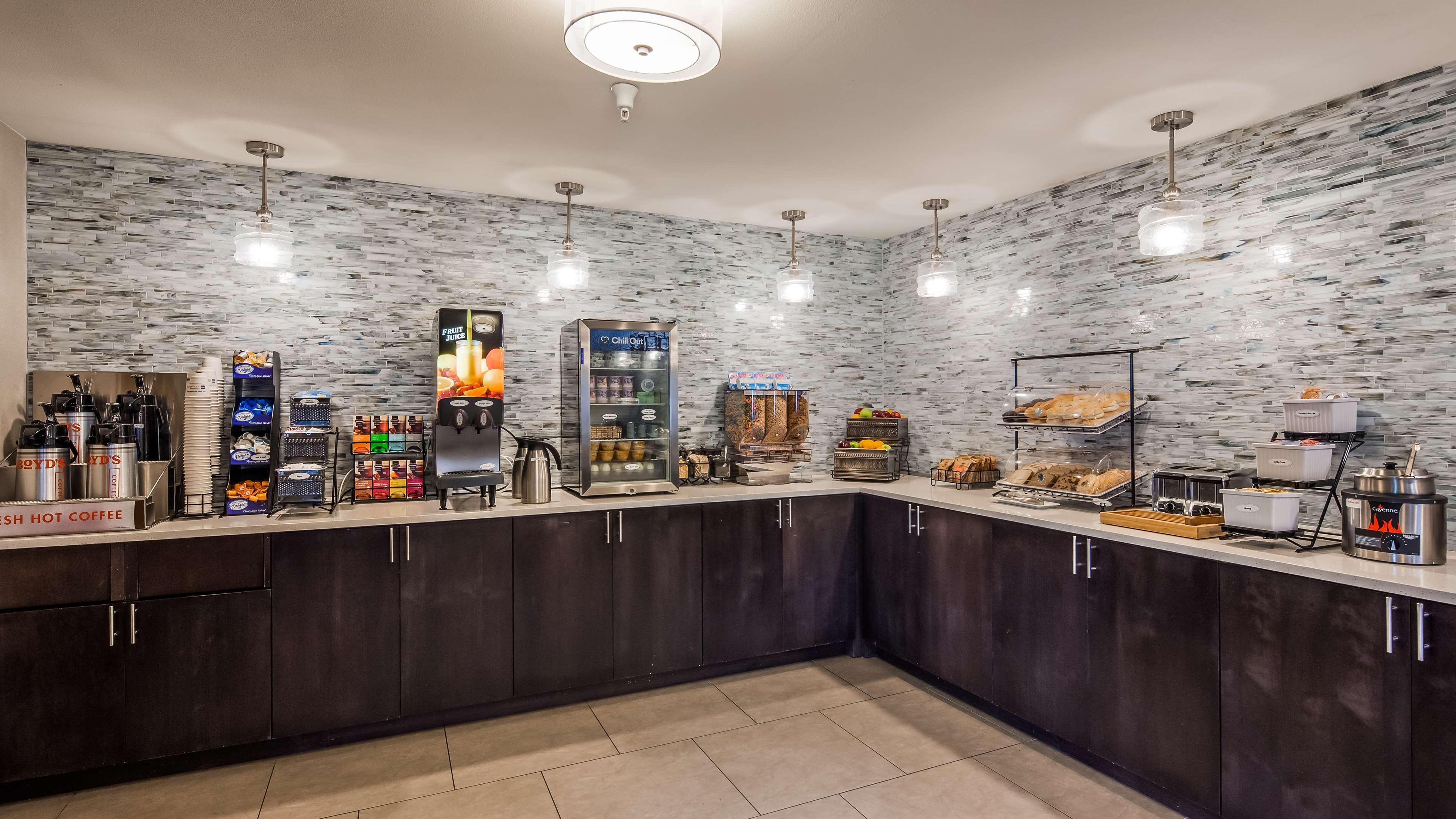 Best Western Plus Wenatchee Downtown Hotel Bagian luar foto