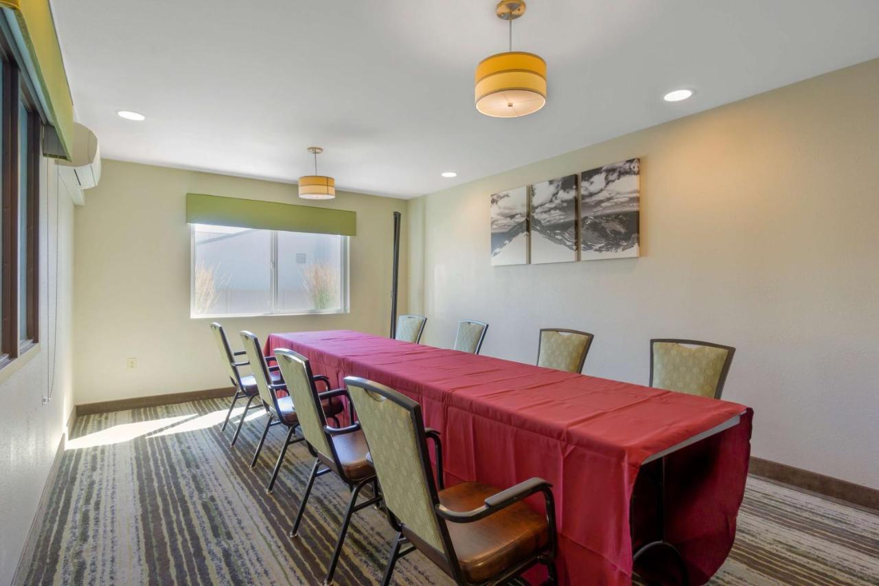 Best Western Plus Wenatchee Downtown Hotel Bagian luar foto