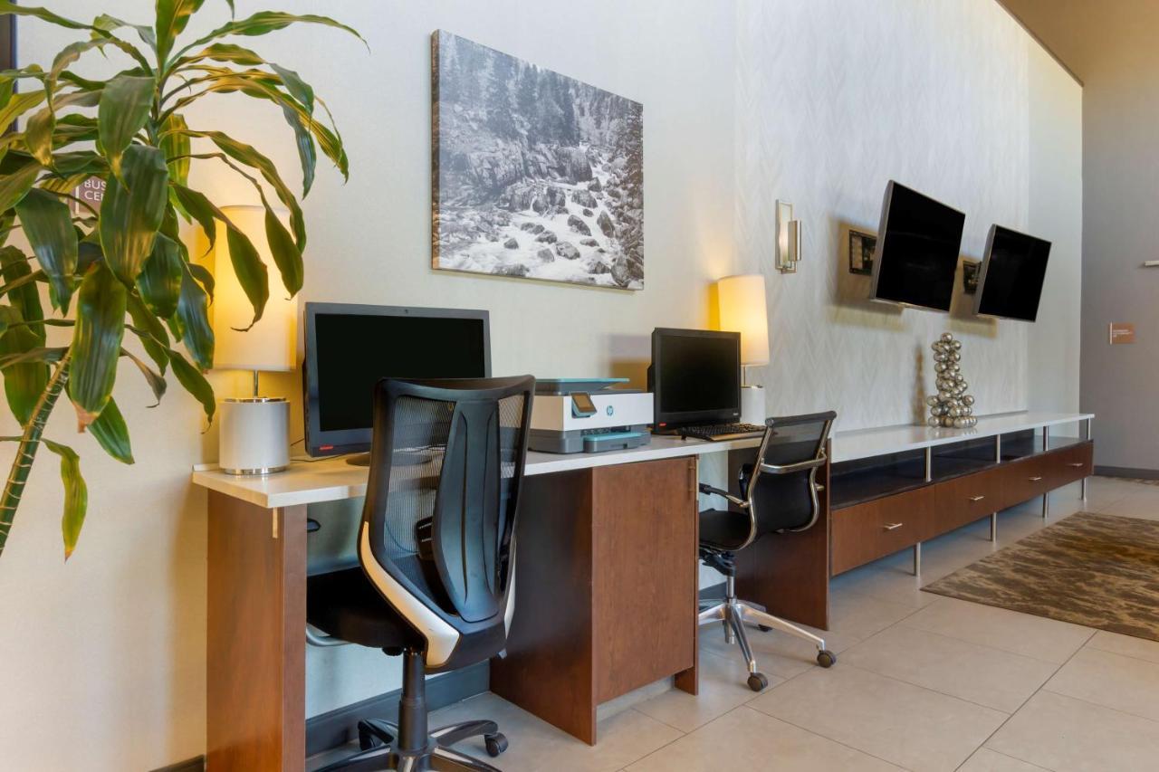 Best Western Plus Wenatchee Downtown Hotel Bagian luar foto